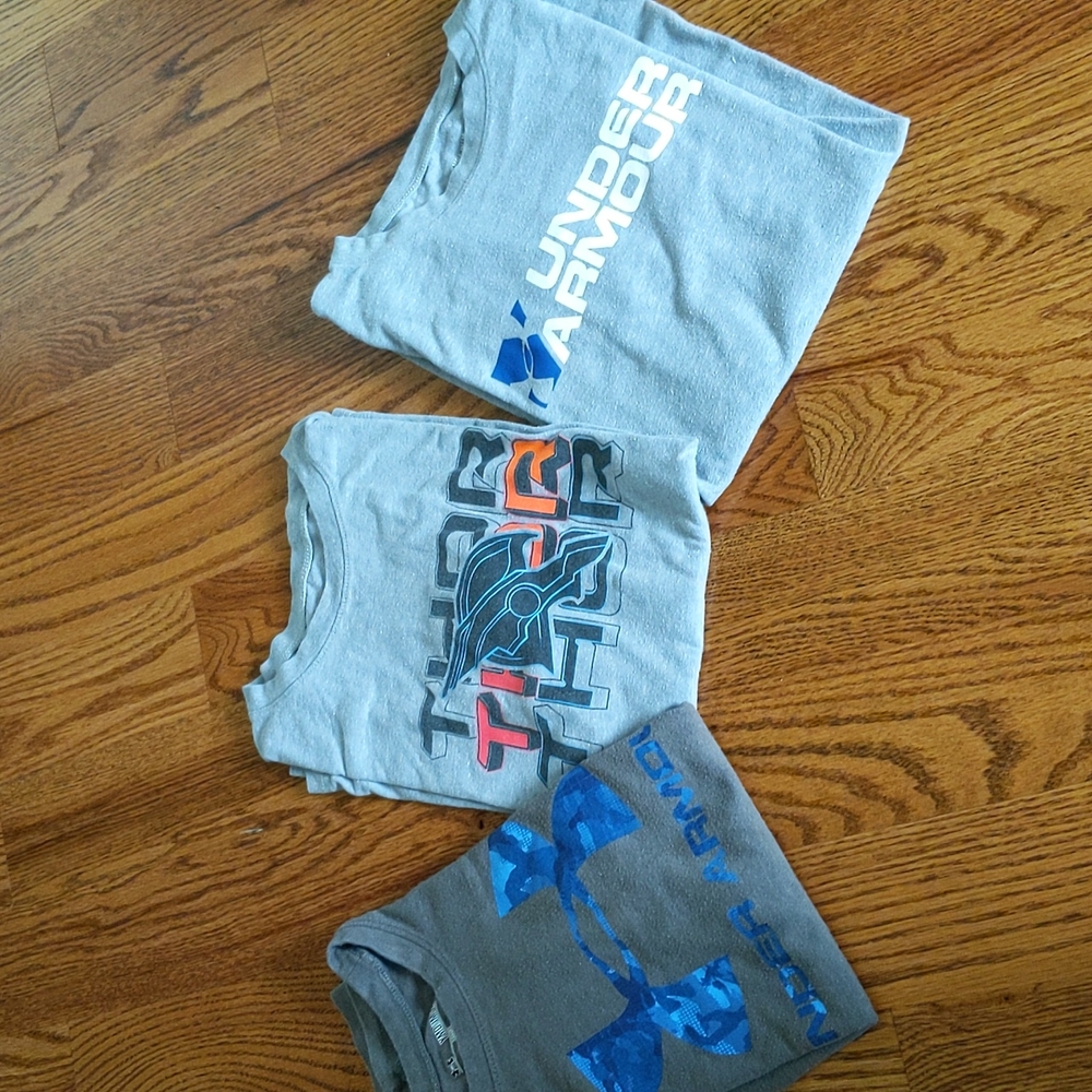 EUC! Under Armour Tee Bundle